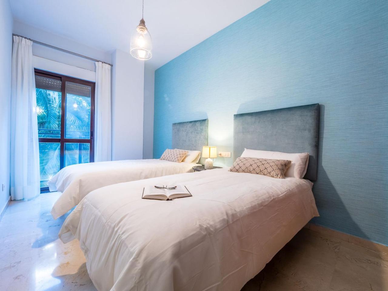 Malaga Center Experience - Premium Apartment Luaran gambar