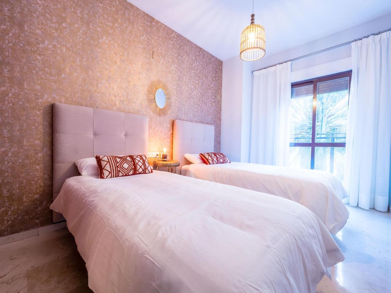 Malaga Center Experience - Premium Apartment Luaran gambar